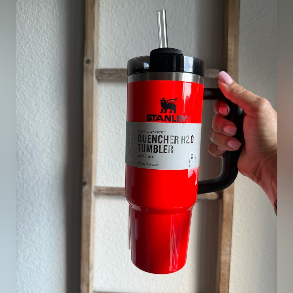 Stanley 30 oz Quencher H2.0 FlowState Tumbler NEW - Picture 2 of 10